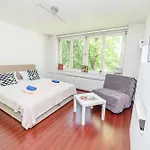 Beautiful Cozy Studio Close To City Center